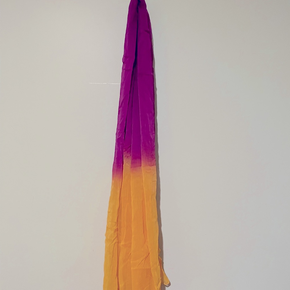 Magenta pumpkin yellow scarf
